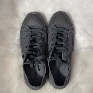 Charcoal Gray Converse Chuck Taylor All Star low